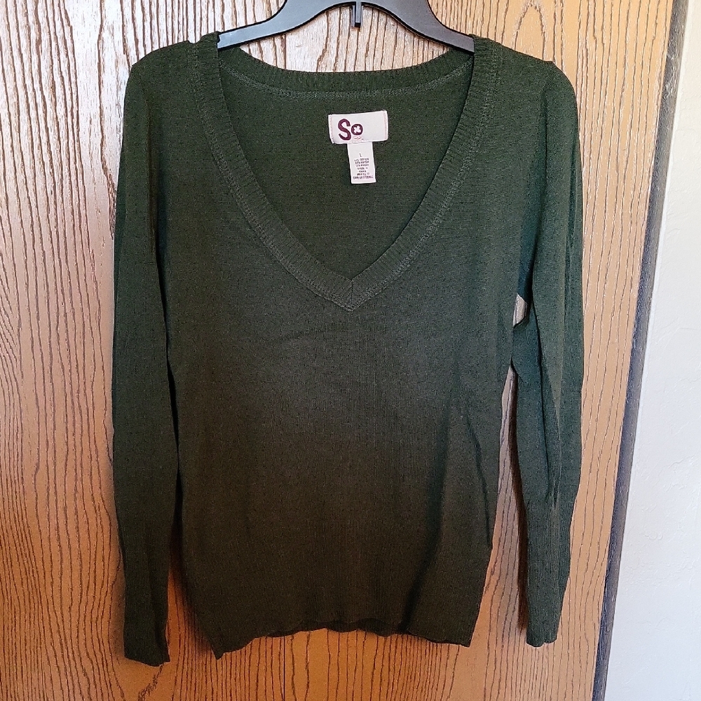 SO Women's Deep Green V-Neck Sweater
